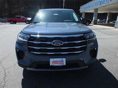 New 2026 Ford Explorer Active RWD image 15