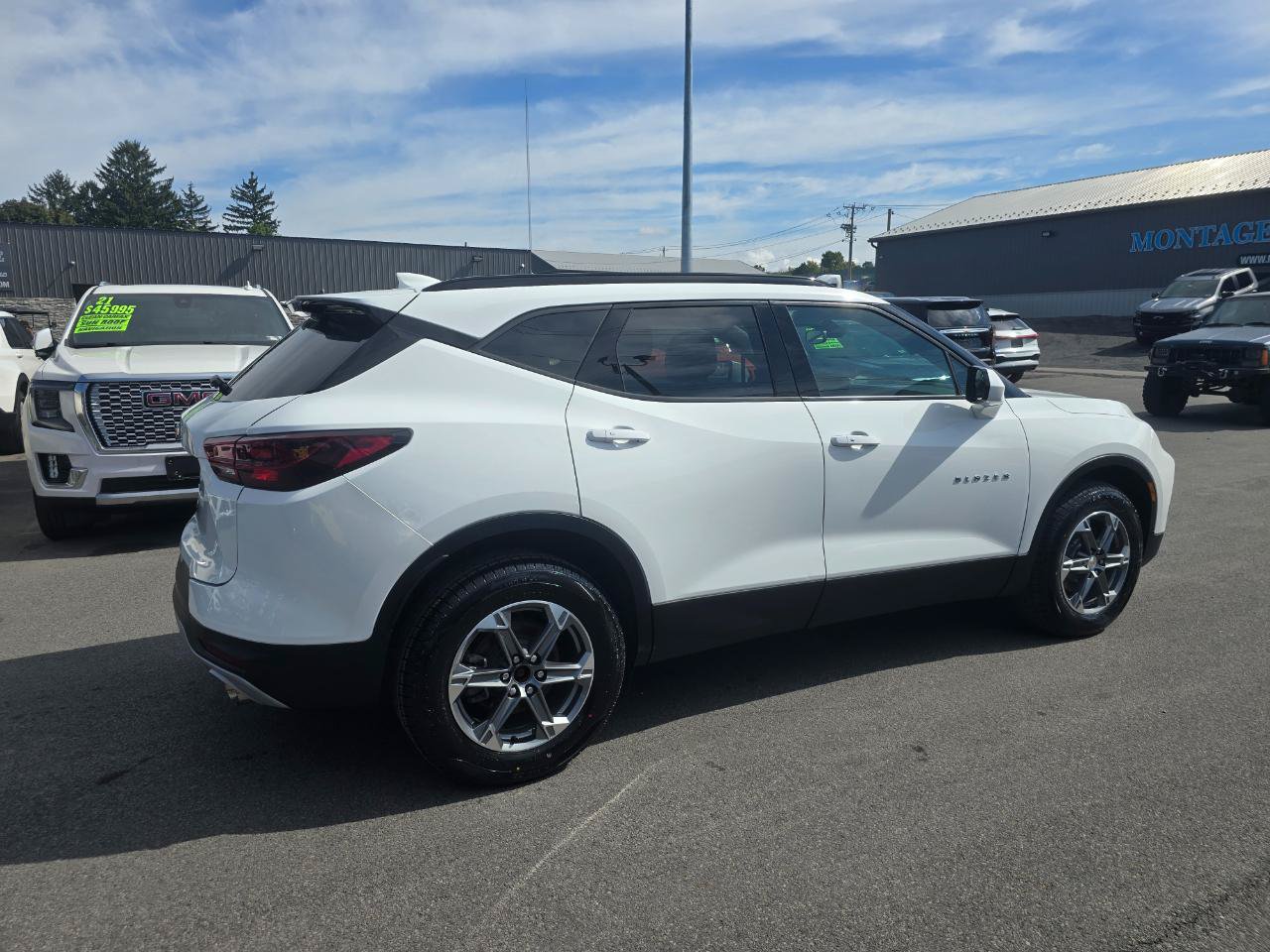 Used 2023 Chevrolet Blazer LT w/ Convenience Package AWD/4WD image 6