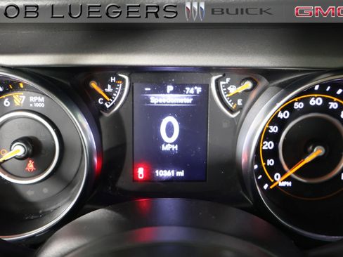 Used 2022 Jeep Gladiator Sport AWD/4WD image 24