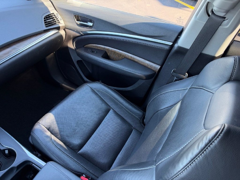 Used 2019 Acura MDX w/ Technology Package AWD/4WD image 18