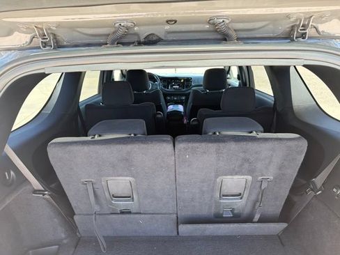 Used 2022 Dodge Durango GT w/ Blacktop Package AWD/4WD image 7