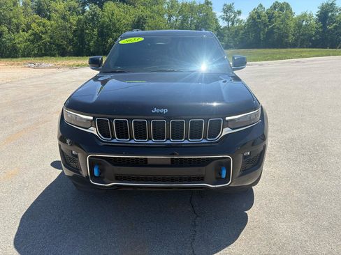 Used 2023 Jeep Grand Cherokee Overland AWD/4WD image 8