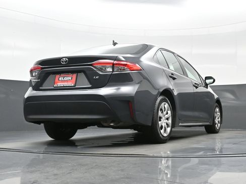 Used 2024 Toyota Corolla LE image 29