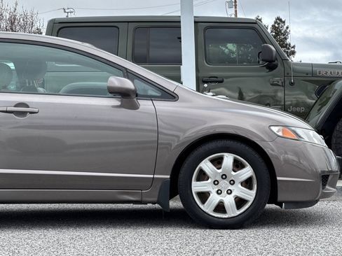 Used 2009 Honda Civic LX image 32
