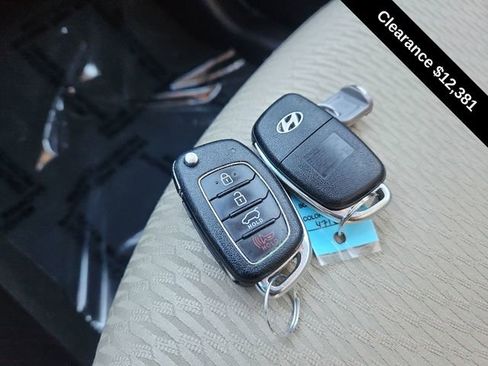 Used 2017 Hyundai Santa Fe Sport image 45