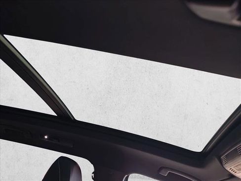 Used 2024 Volkswagen Tiguan SEL R-Line image 24