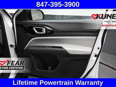 Used 2025 Jeep Compass Limited AWD/4WD image 18