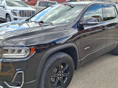 Used 2023 GMC Acadia AT4 AWD/4WD image 3
