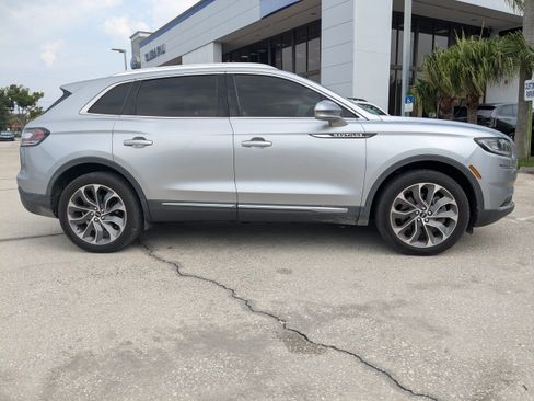 Used 2021 Lincoln Nautilus Reserve w/ Class II Trailer Tow Package FWD image 3