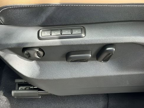 New 2026 Volkswagen Atlas Cross Sport SEL image 12