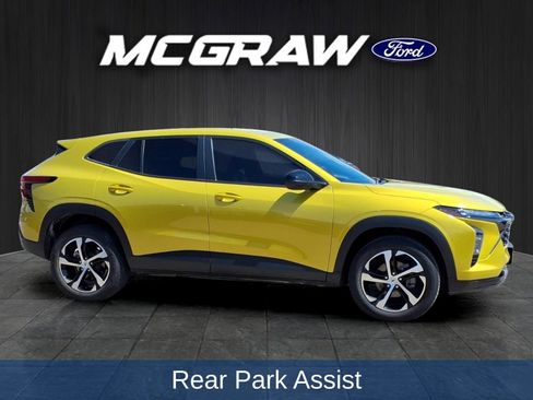 Used 2024 Chevrolet Trax RS w/ Driver Confidence Package FWD image 7