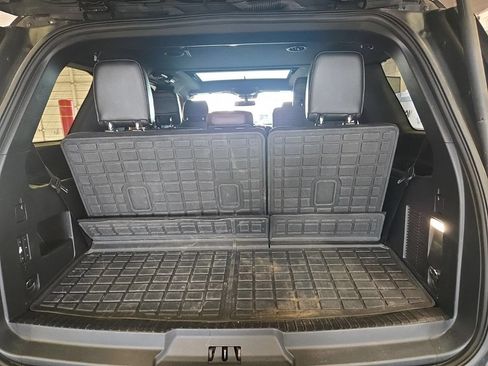 Used 2019 Ford Expedition Limited w/ Equipment Group 303A RWD image 13
