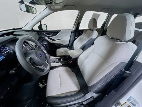 Used 2024 Subaru Forester AWD/4WD image 18