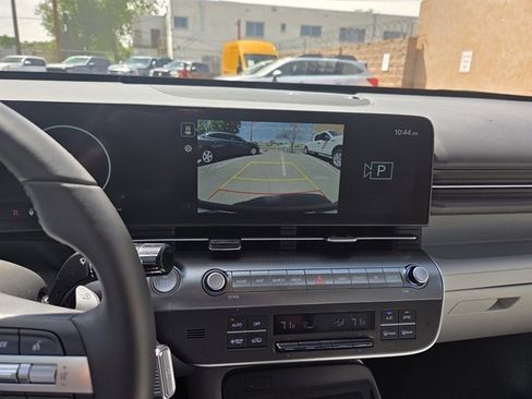 Used 2024 Hyundai Kona SEL image 9