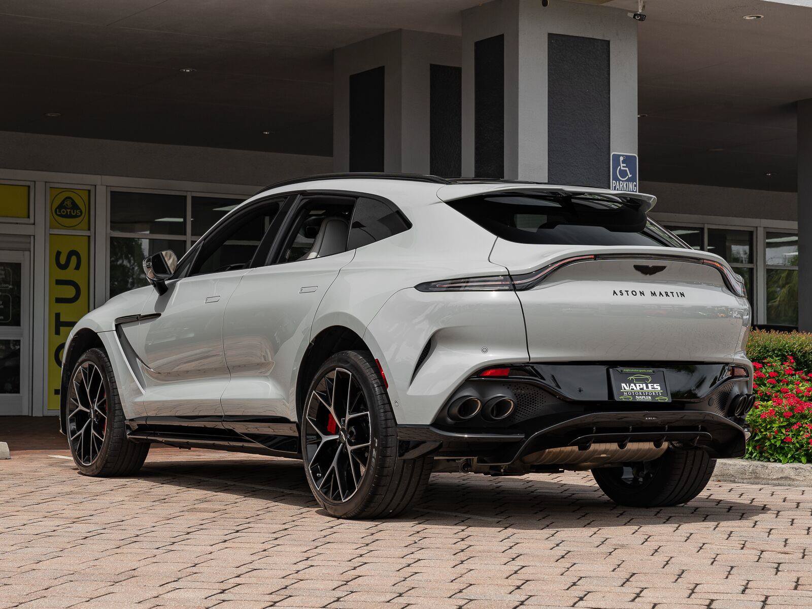 Used 2025 Aston Martin DBX 707 AWD/4WD image 42
