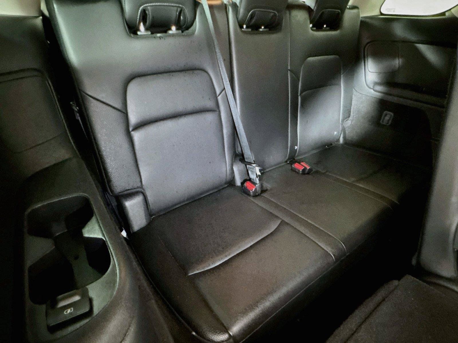 Used 2025 Nissan Pathfinder SL FWD image 25
