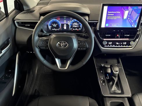 New 2026 Toyota Corolla Cross XLE FWD image 17