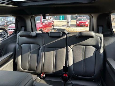 New 2026 Jeep Grand Wagoneer 4WD w/ Premium Group I image 36