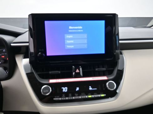 Used 2025 Toyota Corolla LE image 8