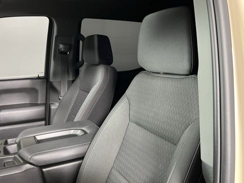 Used 2022 Chevrolet Silverado 1500 Custom Trail Boss w/ LPO, Dark Essentials Package AWD/4WD image 22