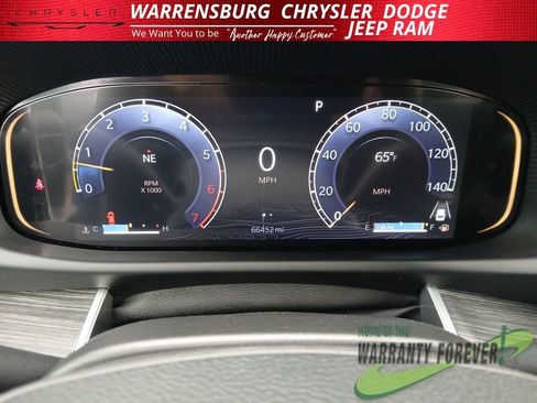 Used 2024 Jeep Wagoneer Series II w/ Flexible Seating Group image 19