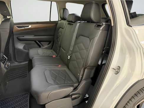 New 2026 Volkswagen Atlas SE image 19