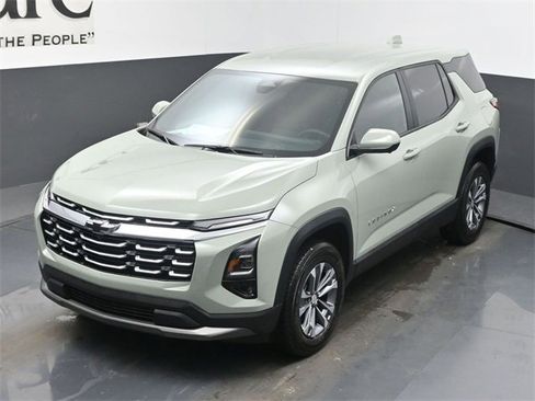 New 2026 Chevrolet Equinox LT w/ Convenience Package II image 23