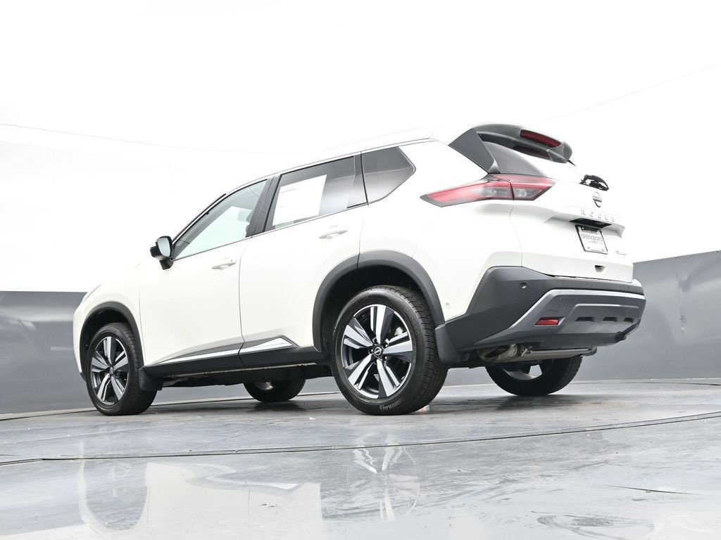 Certified 2023 Nissan Rogue SL w/ SL Premium Package AWD/4WD image 39