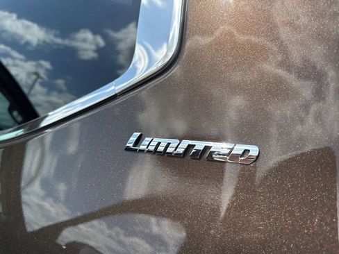 Used 2024 Toyota Tundra Limited w/ Power Package image 17