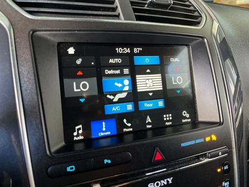Used 2018 Ford Explorer Sport w/ Equipment Group 401A AWD/4WD image 34