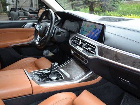 Used 2020 BMW X7 xDrive40i w/ Premium Package AWD/4WD image 31