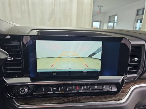 Certified 2025 Chevrolet Silverado 1500 LT image 28