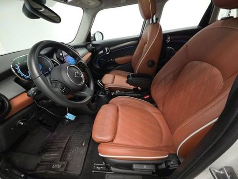 Used 2023 MINI Cooper 4-Door Hardtop w/ Signature Upholstery Package FWD image 42