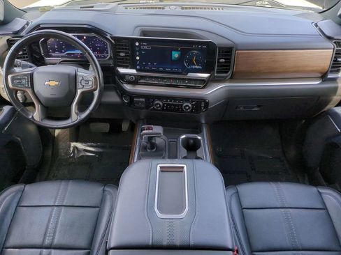Used 2022 Chevrolet Silverado 1500 High Country image 13