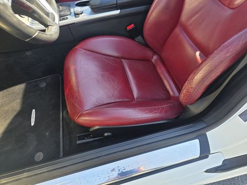 Used 2012 Mercedes-Benz SLK 250 image 10