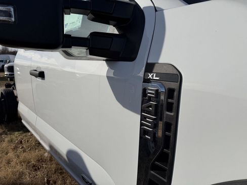 New 2026 Ford F450 XL image 13