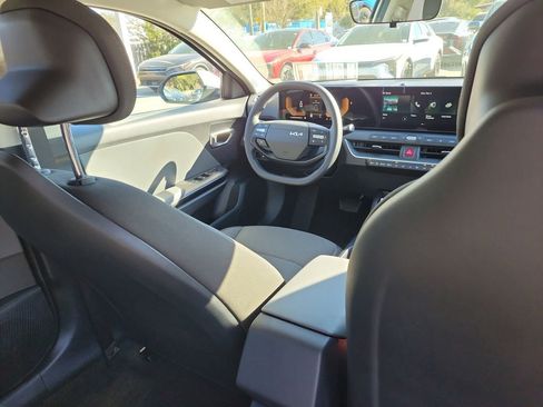 New 2026 Kia K4 FWD image 13