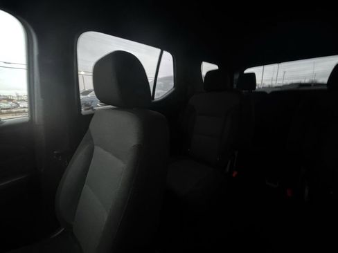 Used 2023 Chevrolet Traverse LT FWD image 12