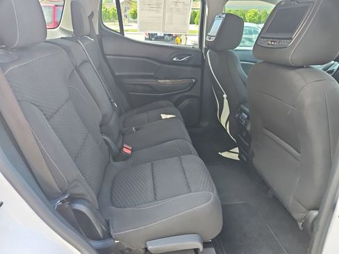 Used 2017 GMC Acadia SLE AWD/4WD image 19