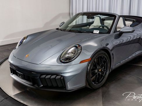 Used 2025 Porsche 911 Carrera GTS image 9