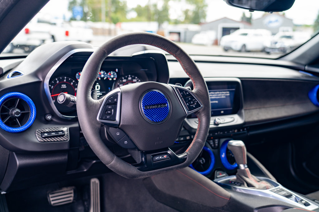 Used 2021 Chevrolet Camaro ZL1 RWD image 13
