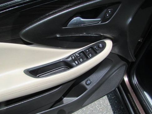 Used 2020 Buick Envision Preferred AWD/4WD image 15