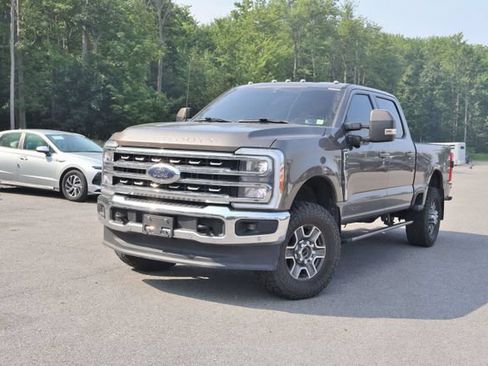 Used 2023 Ford F350 Lariat w/ Lariat Ultimate Package AWD/4WD image 2