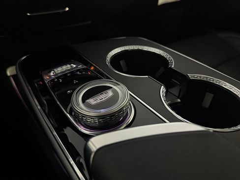 Used 2024 Cadillac Lyriq Luxury RWD image 18