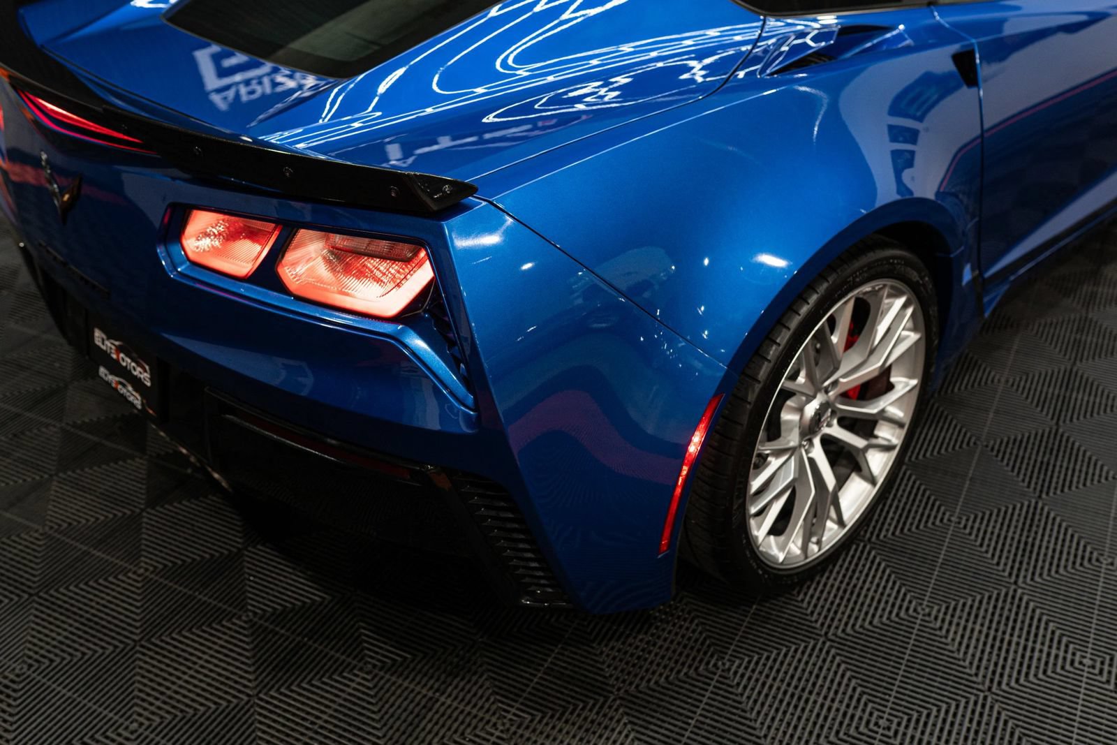 Used 2016 Chevrolet Corvette Z06 w/ 3LZ Preferred Equipment Group RWD image 21