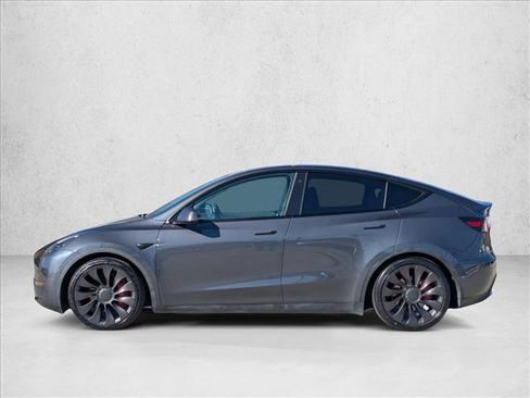 Used 2021 Tesla Model Y Performance image 9