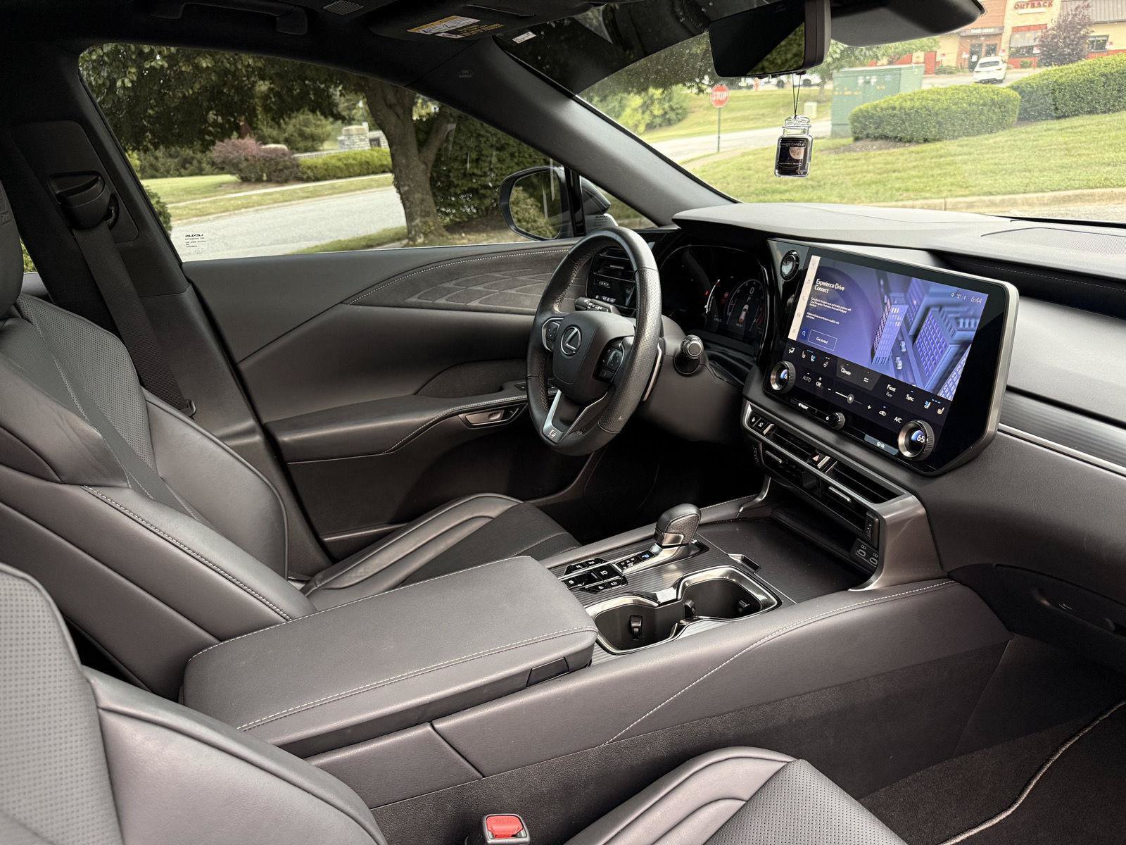 Used 2023 Lexus RX 350 F Sport w/ Cold Area Package AWD/4WD image 28