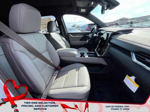 New 2026 GMC Acadia Elevation w/ Black Edition image 21