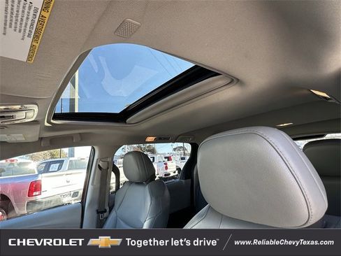 Used 2023 Toyota Sienna XLE image 26