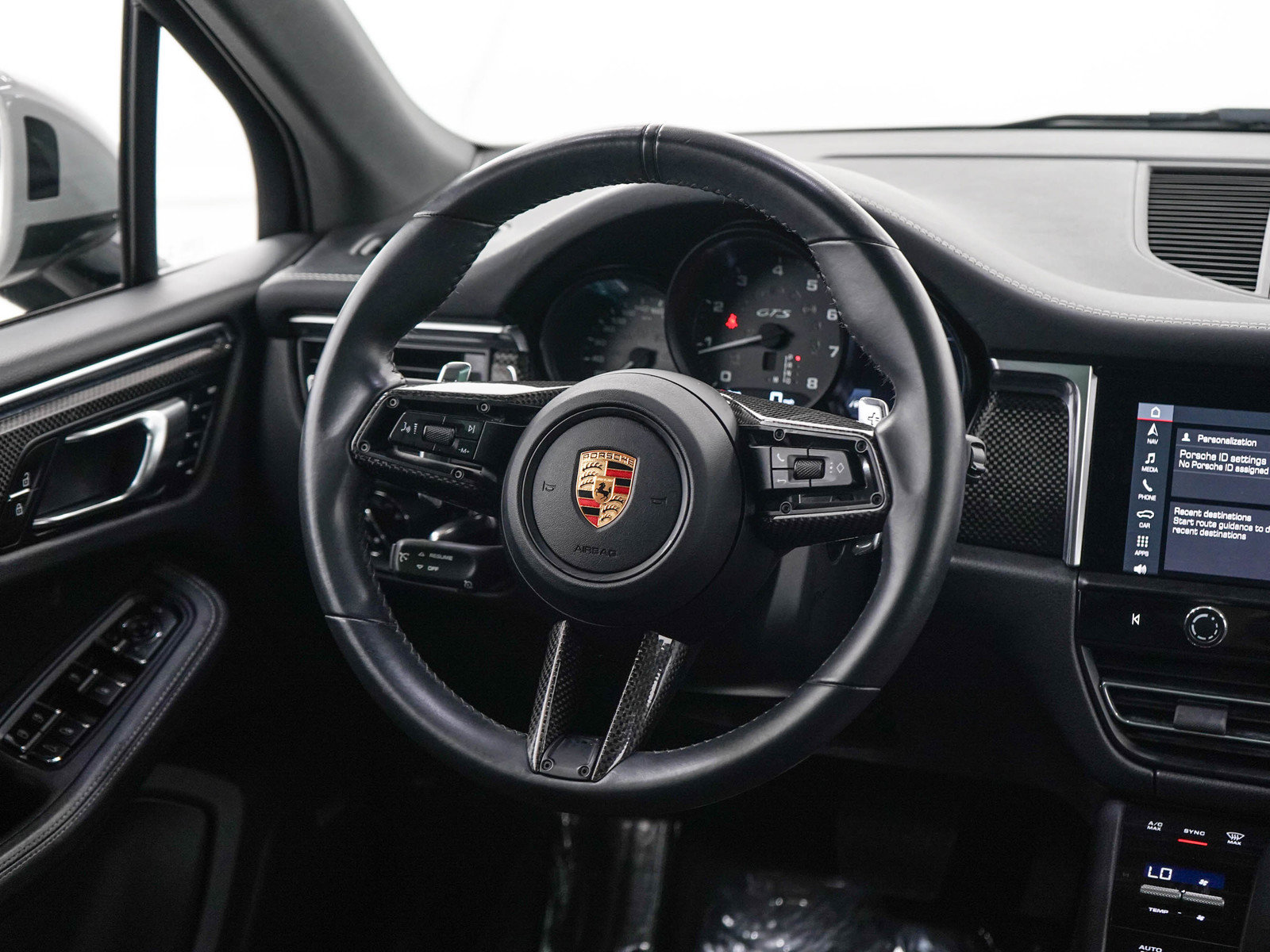 Used 2023 Porsche Macan GTS AWD/4WD image 14
